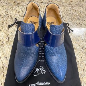 John Fluevog ankle boots. Navy. Women 8.5